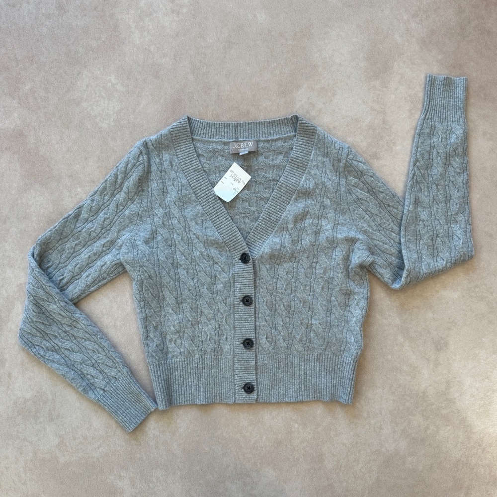 J. Crew Cashmere shrunken cable-knit V-neck cardigan sweater •size small •BO614